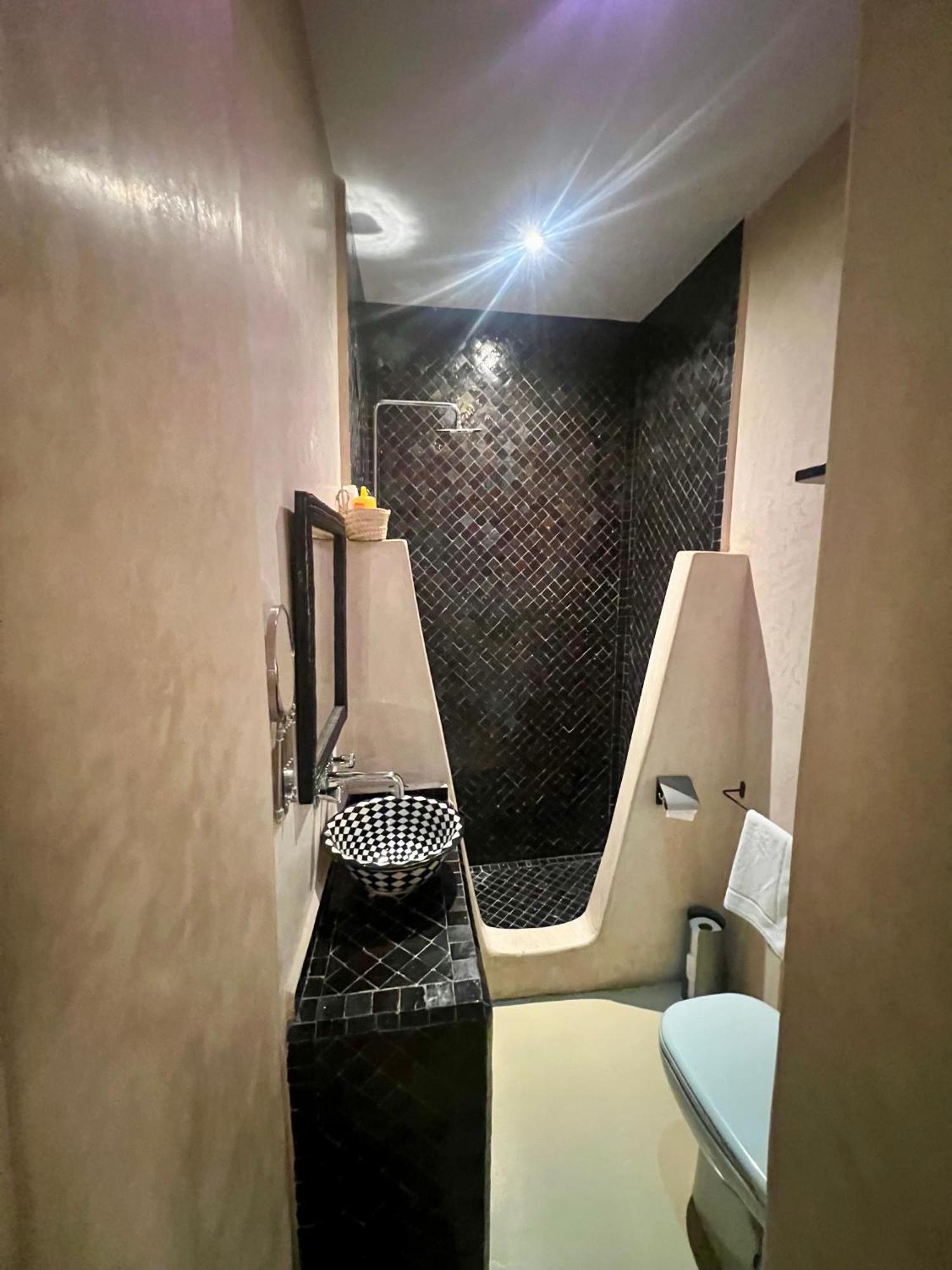 LE 21, EXCLUSIVE DUPLEX 400m from Jemaa el Fna - JACUZZI - HAMMAM - NETFLIX - HIGH-SPEED WIFI Villa Marrakesh Exteriör bild